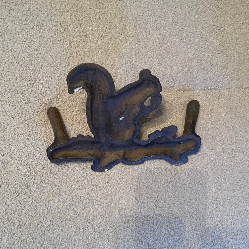 SOLD-Vintage Squirrel Hat Rack - Picture 3 of 3